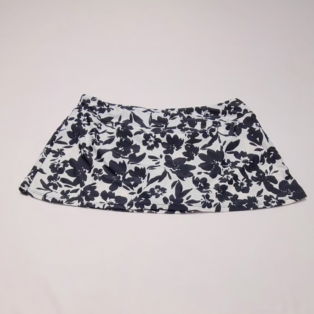 Island Escape Women's Floral Swim Skirt Built-in Brief Black White Size 16